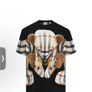 Burberry t-shirt with Thomas bear print.